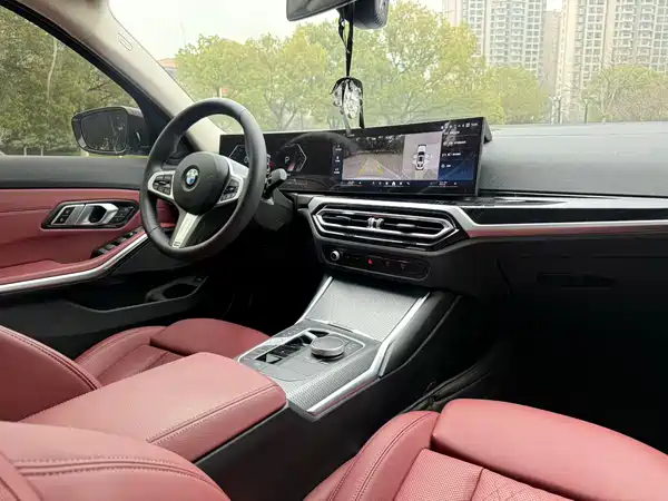 BMW 3 Series 2024
