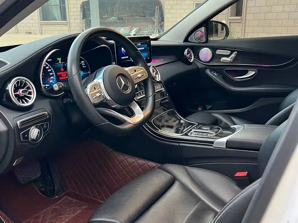 Mercedes-Benz C-Class 2020