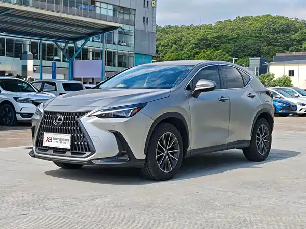 Lexus NX 2024