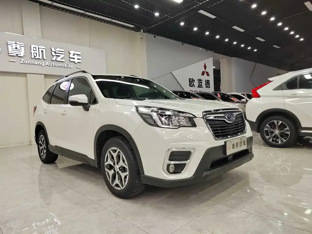 Subaru Forester 2019 — фото 10