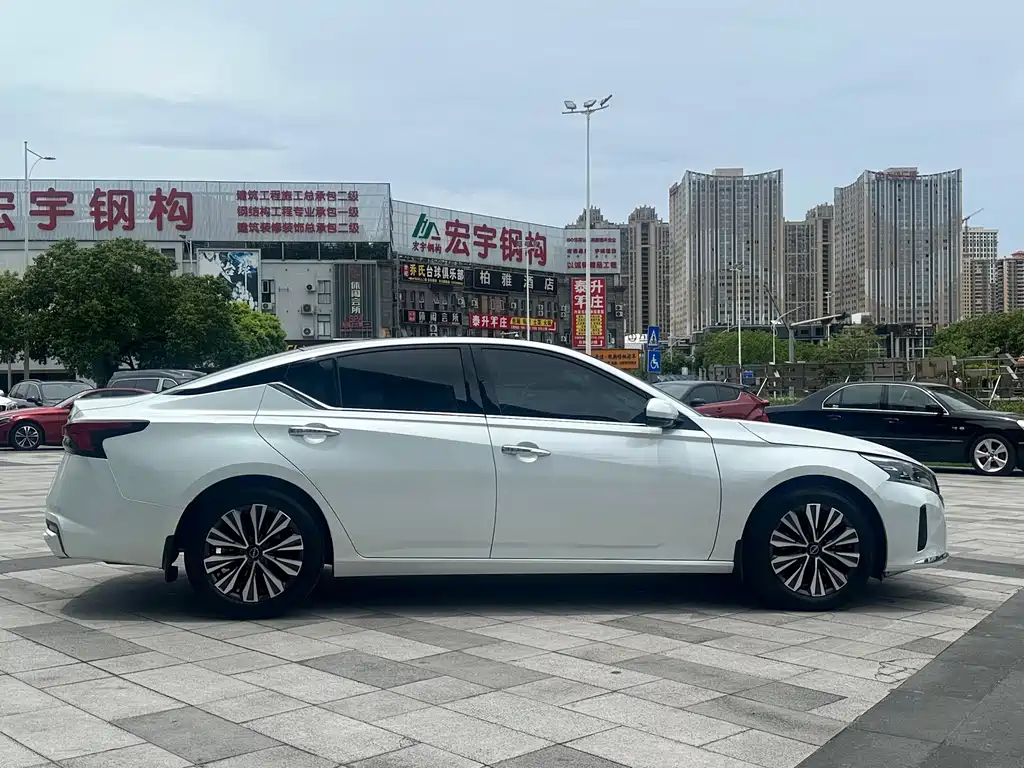 Nissan Teana 2024 — фото 5