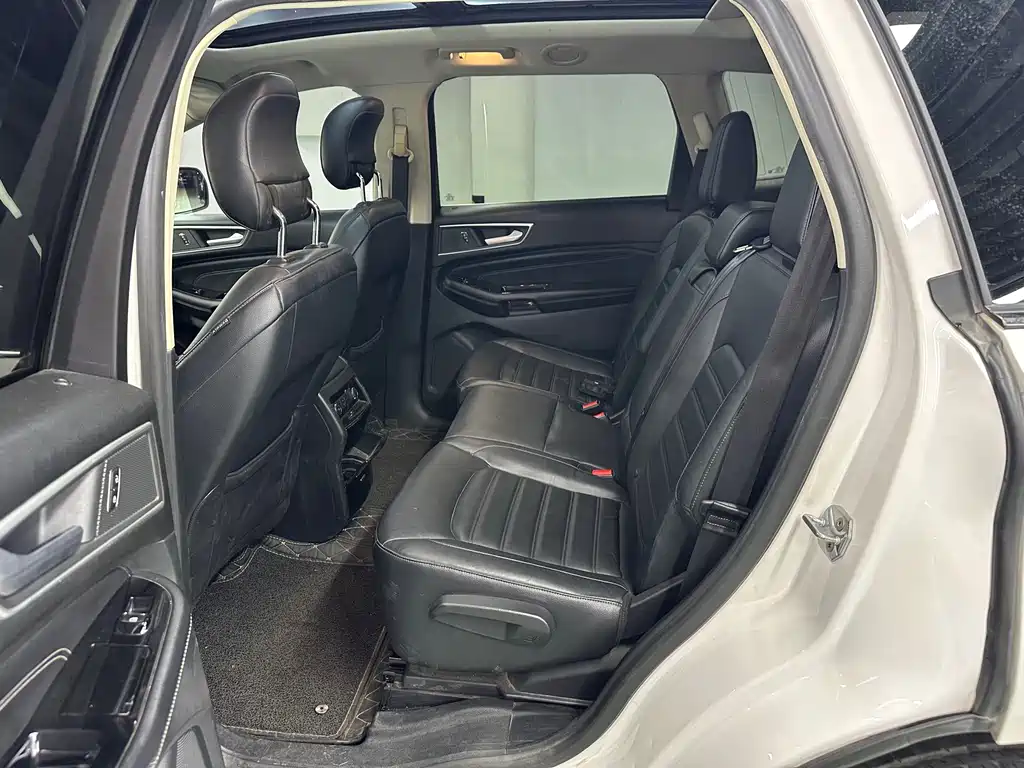 Ford Edge 2015 — фото 9
