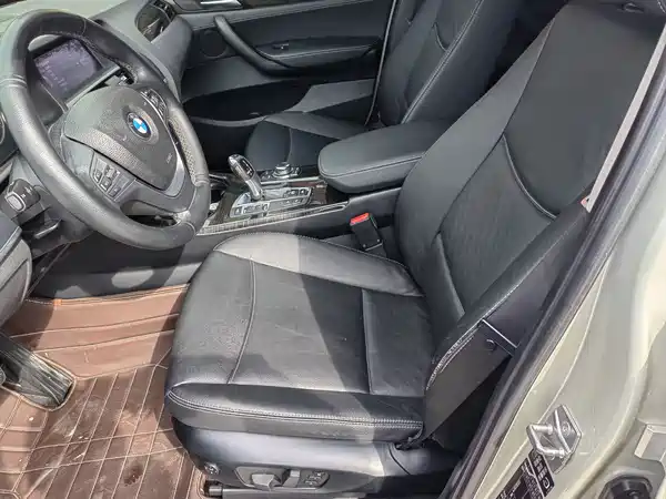 BMW X3 2011
