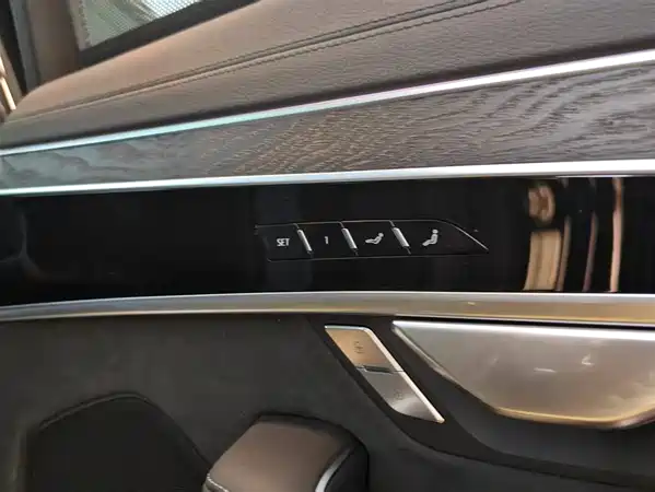 Audi A8 2025