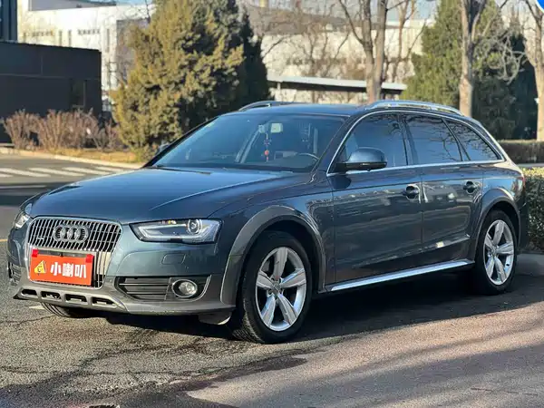 Audi A4 2014