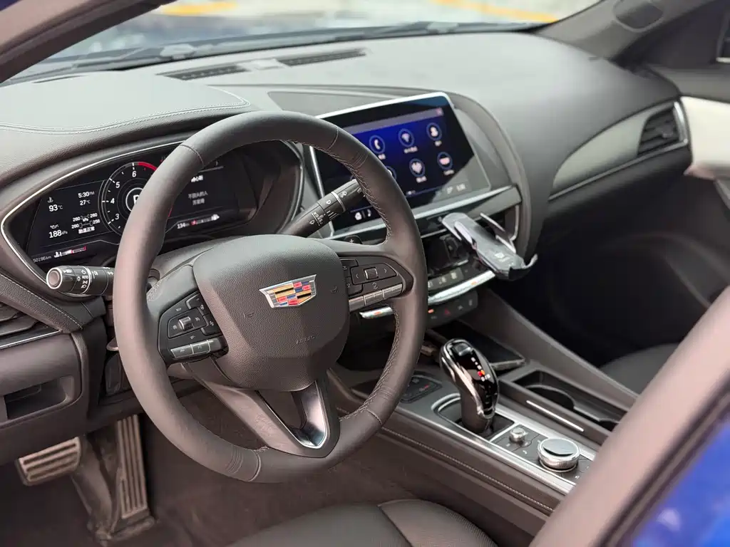 Cadillac CT5 2023 — фото 12