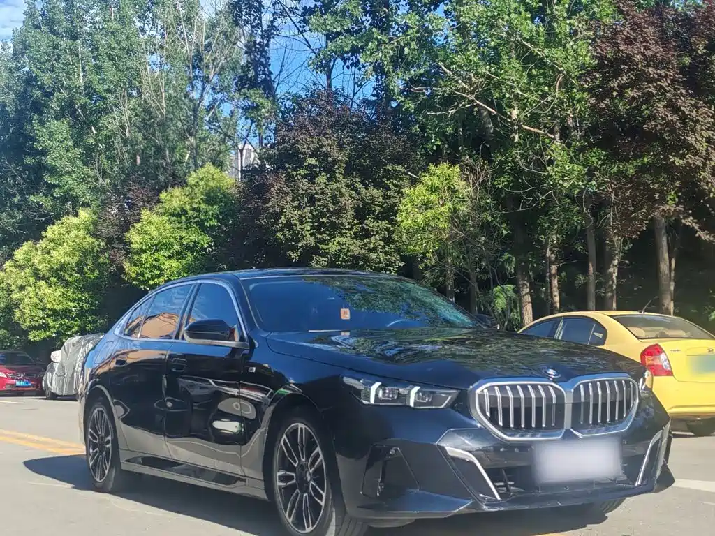 BMW 5 Series 2024