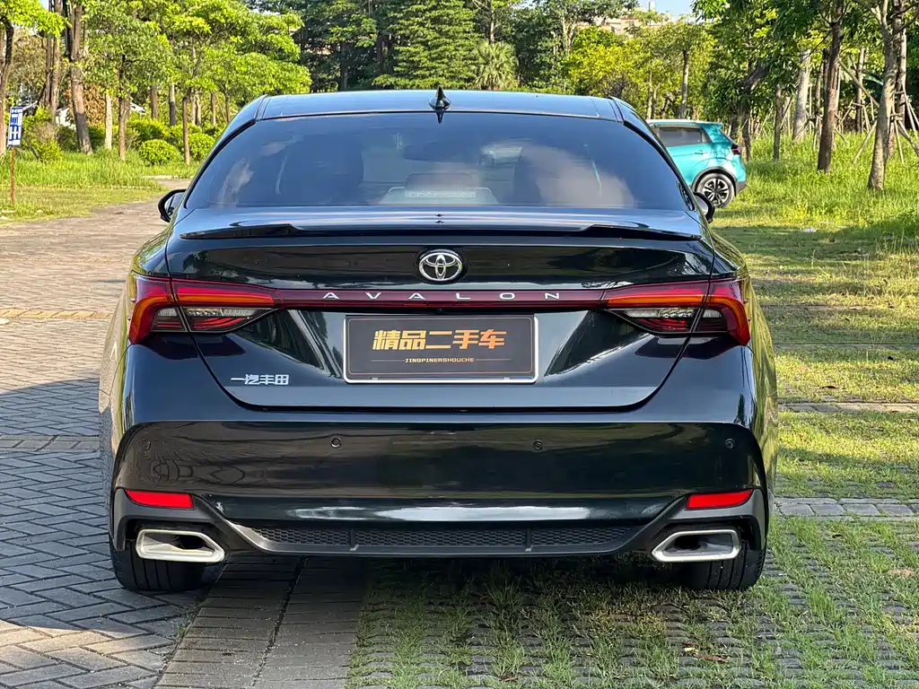 Toyota Avalon 2023