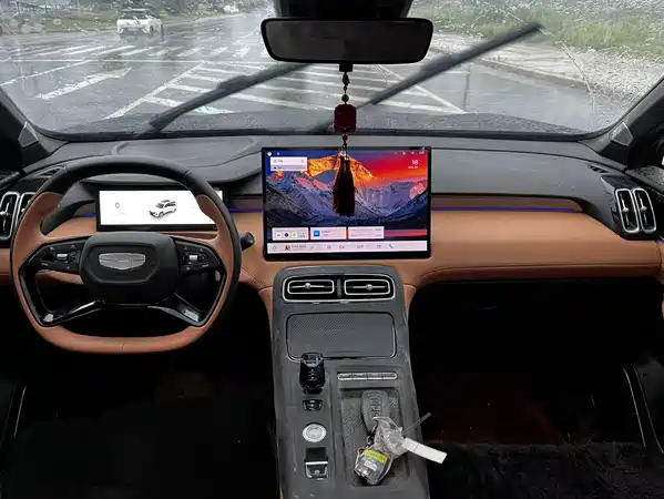 Geely Boyue L 2026