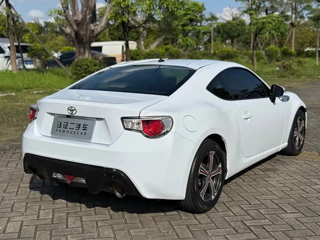Toyota 86 2014 — фото 18