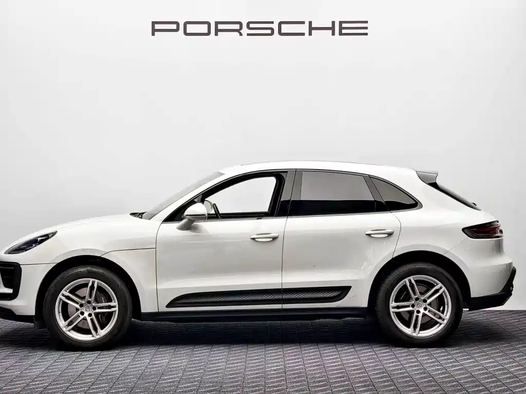 Porsche Macan 2023 — фото 2