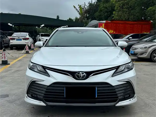 Toyota Camry 2021