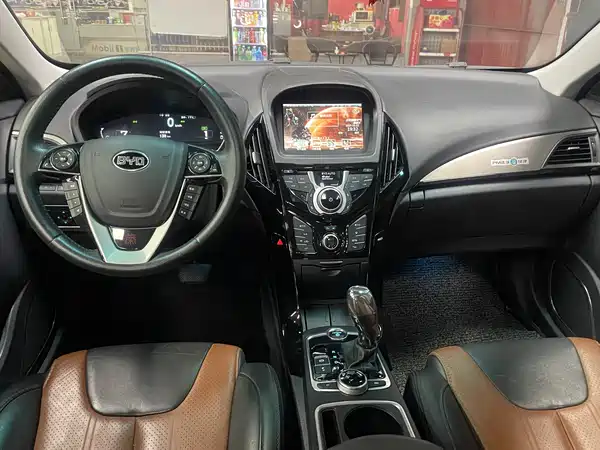 BYD Qin NEV 2015