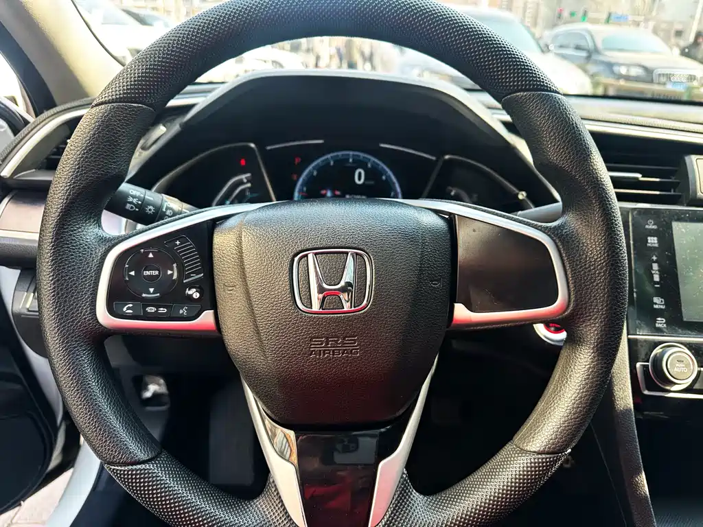 Honda Civic 2019 — фото 9