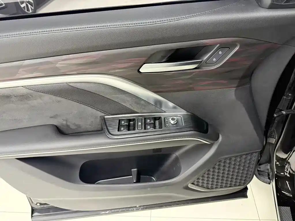 Haval H6 2023 — фото 16