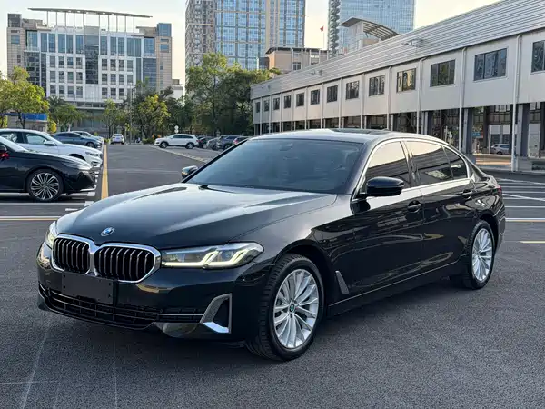 BMW 5 Series 2022