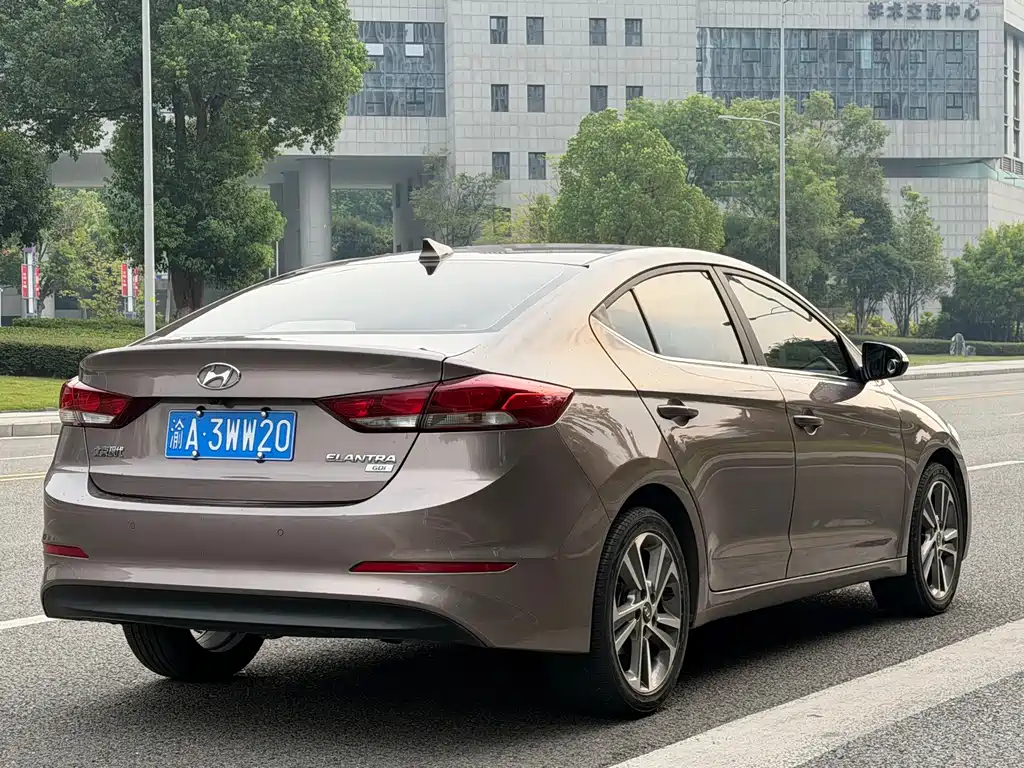 Hyundai Celesta 2017 — фото 10