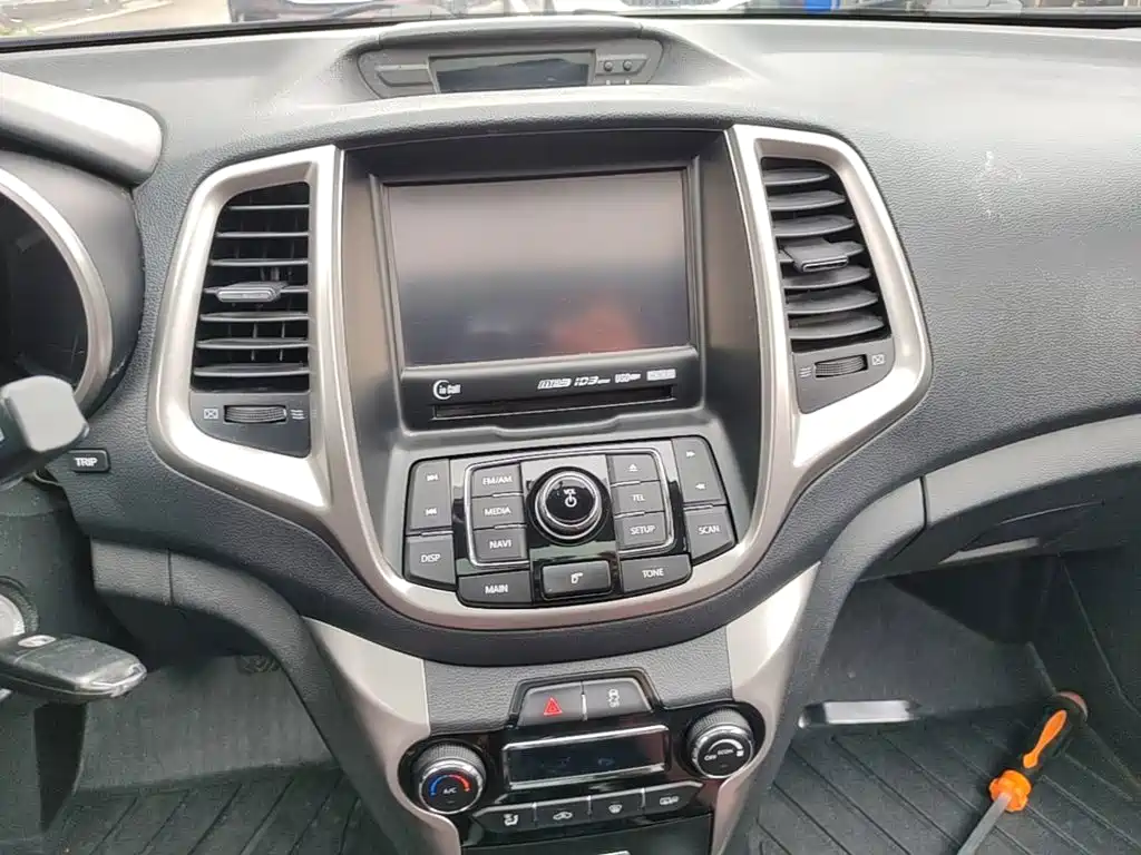 Changan Eado XT 2015 — фото 13