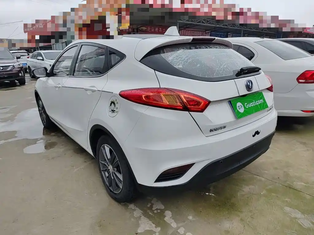Changan Eado XT 2015 — фото 5