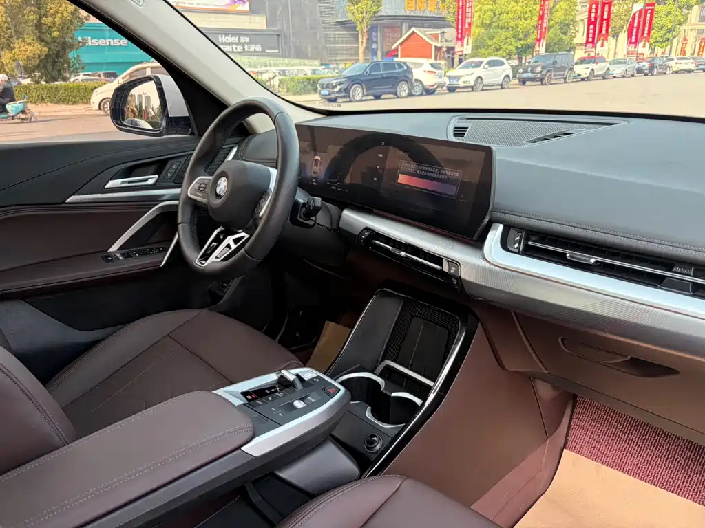BMW X1 2024 — фото 11