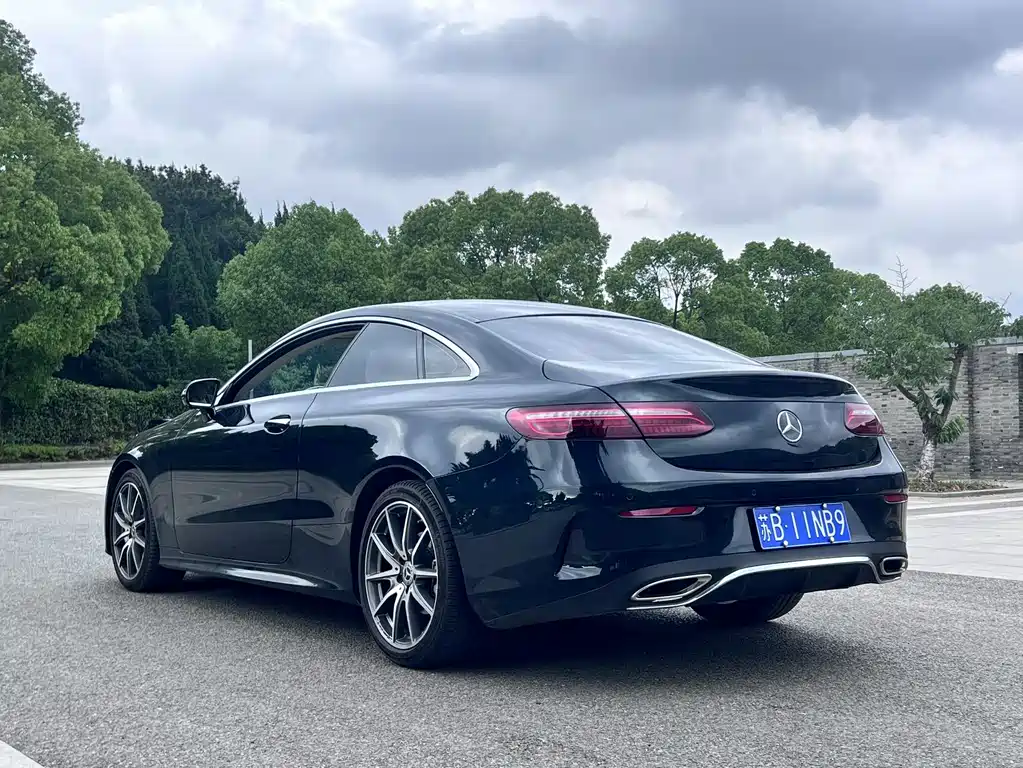 Mercedes-Benz E-Class 2023 — фото 10