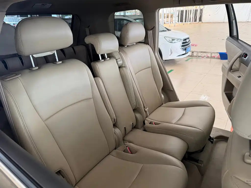 Toyota Highlander 2014 — фото 25