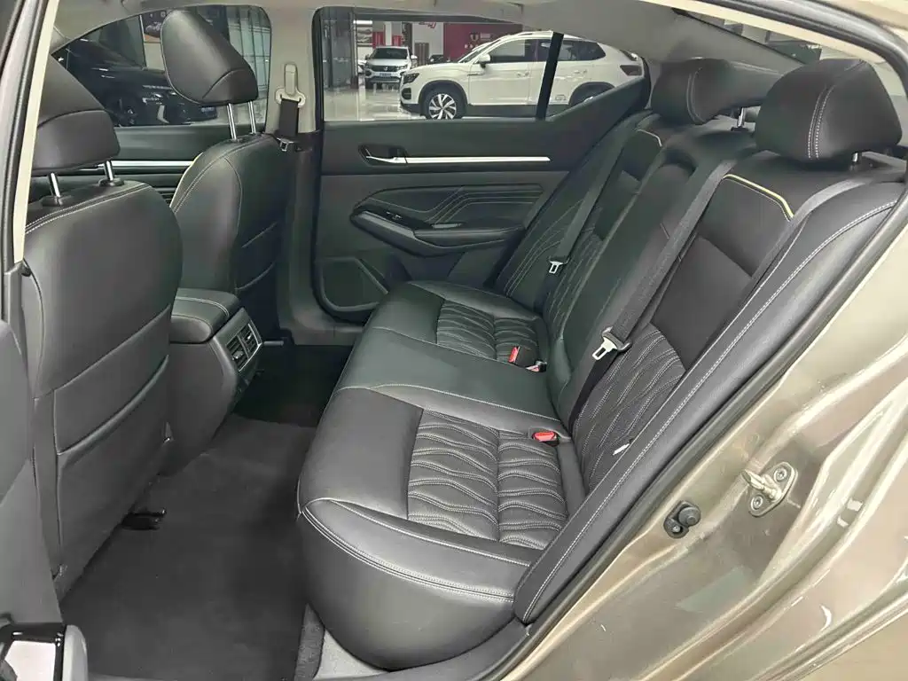 Nissan Teana 2023 — фото 15