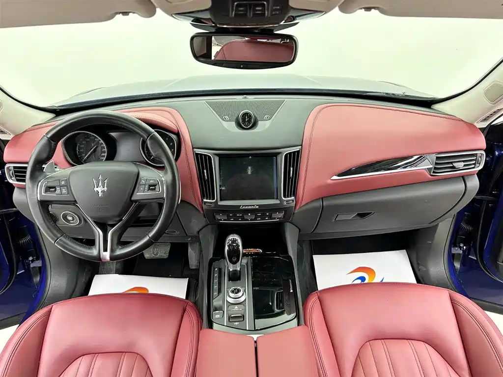 Maserati Levante 2018 — фото 12