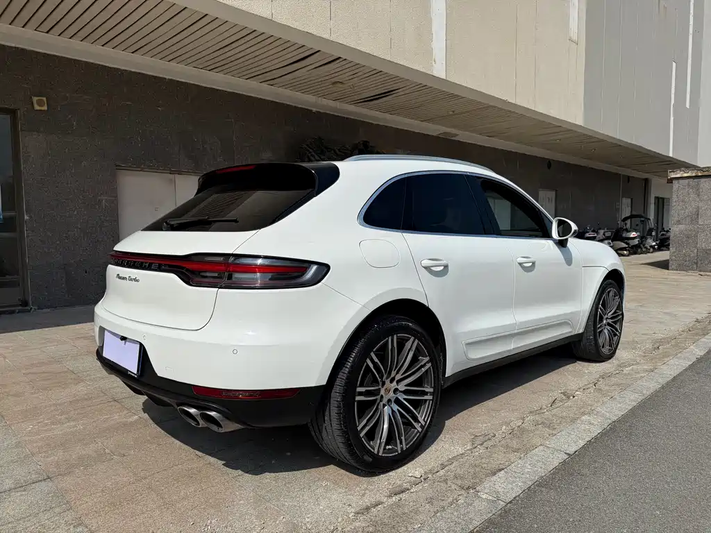 Porsche Macan 2015 — фото 8