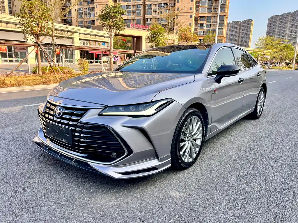 Toyota Avalon 2022 — фото 1