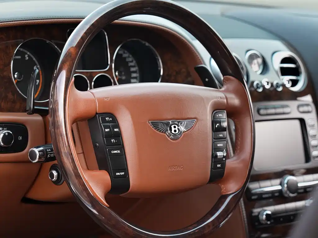 Bentley Flying Spur 2007 — фото 8