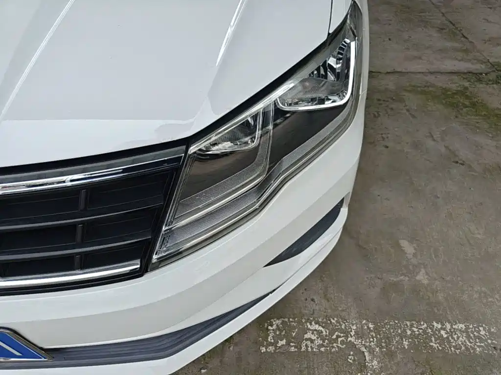 Volkswagen Jetta 2018 — фото 24