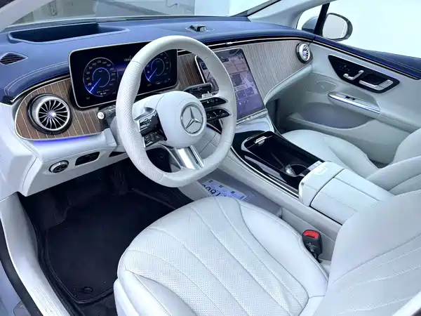 Mercedes-Benz EQE 2025
