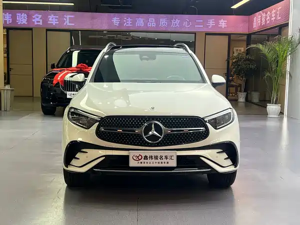 Mercedes-Benz GLC 2023
