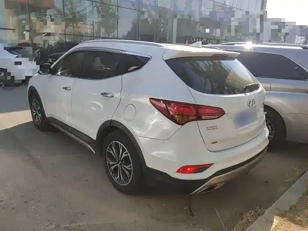Hyundai Santa Fe 2017