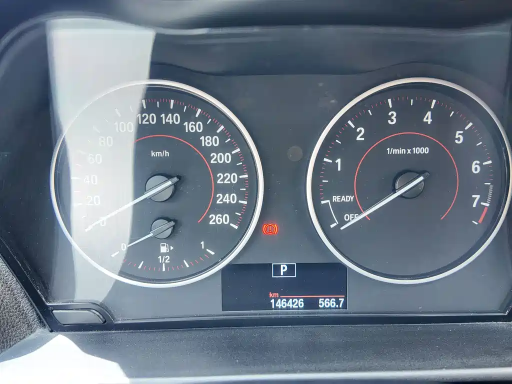 BMW 1 Series 2014 — фото 16
