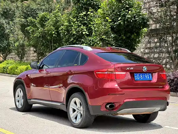 BMW X6 2011