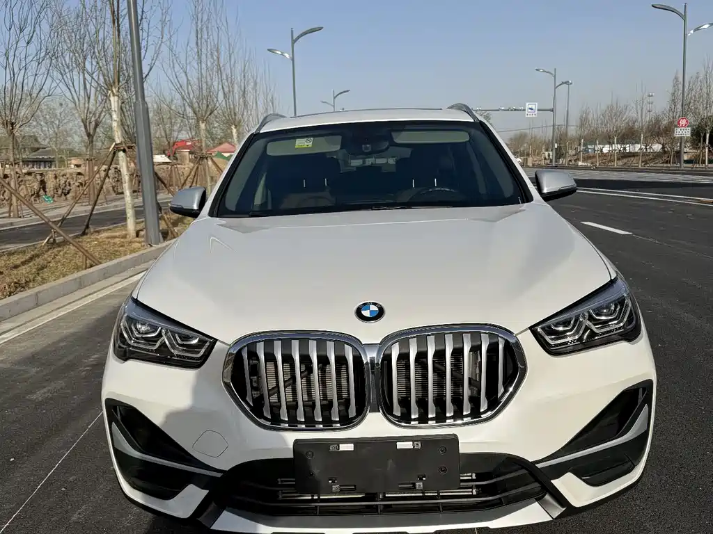 BMW X1 2023 — фото 1
