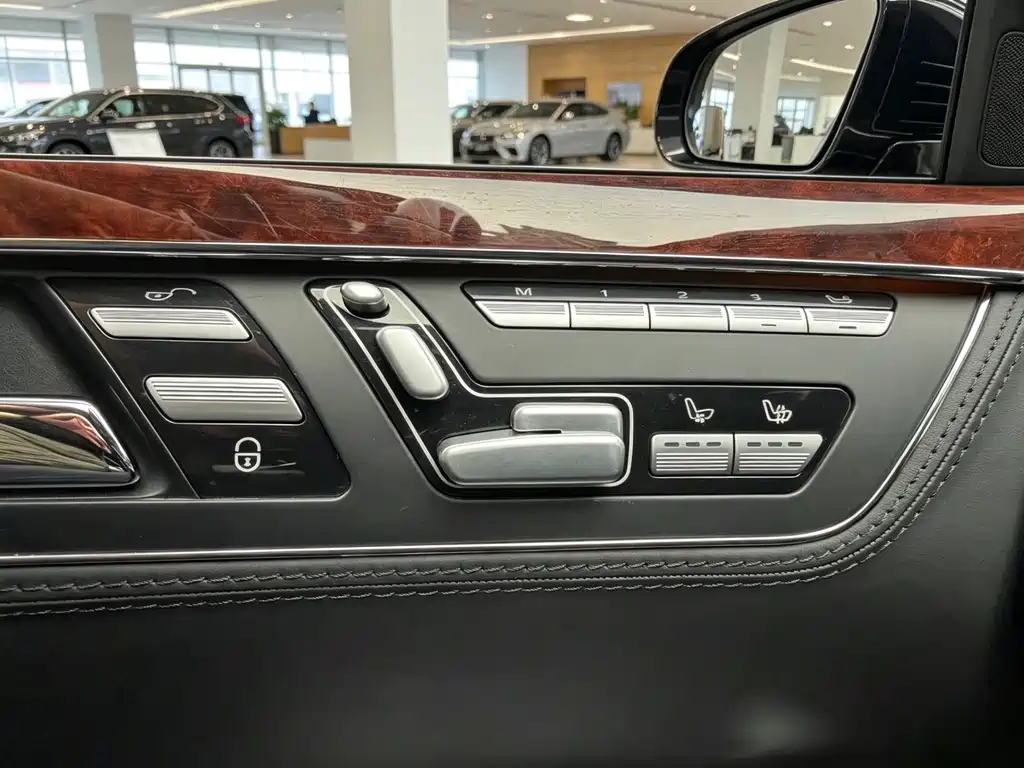 Mercedes-Benz S-Class 2008 — фото 11