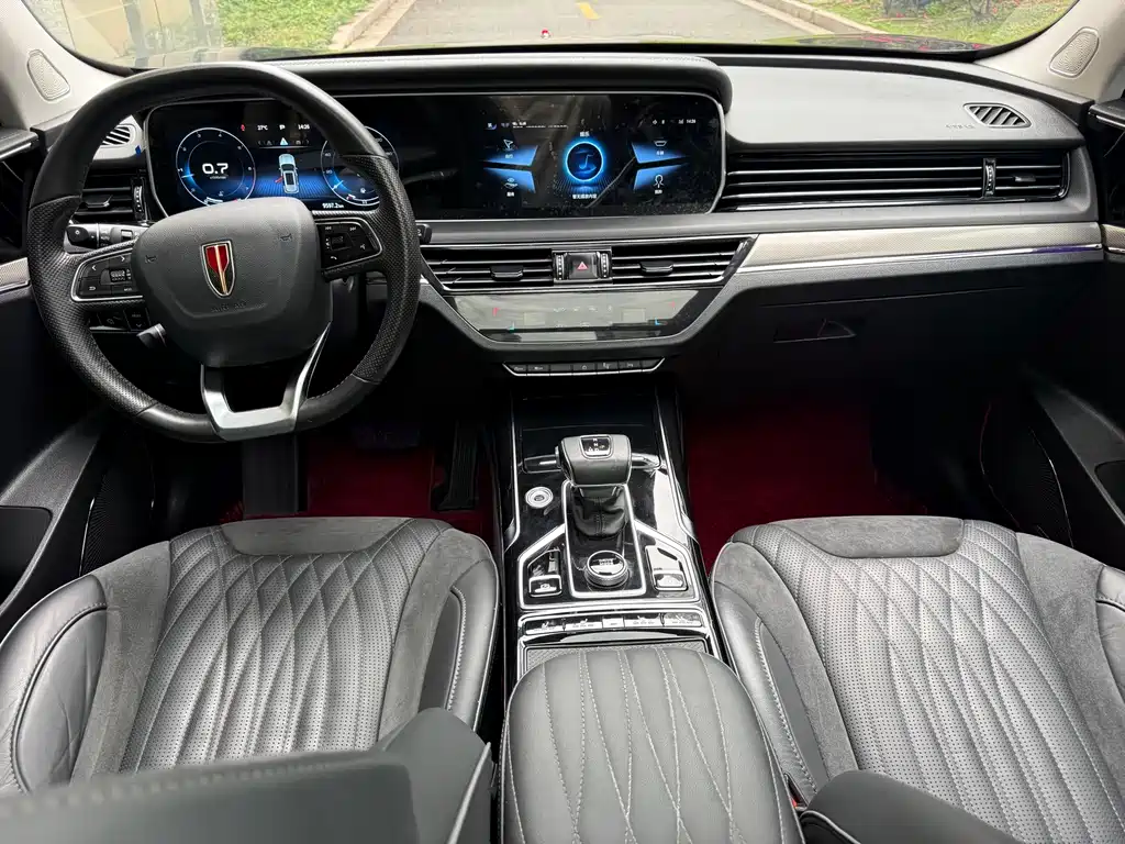 Hongqi HS5 2023