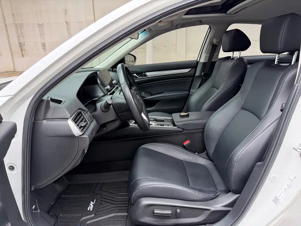Honda Accord 2019 — фото 11