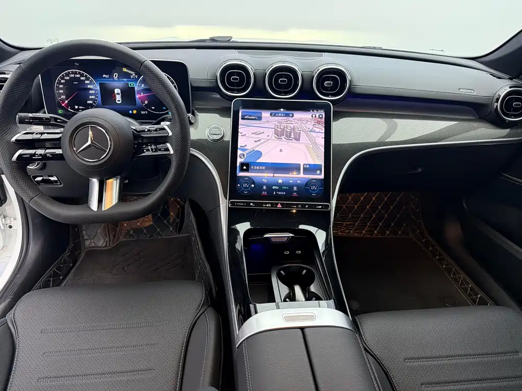 Mercedes-Benz C-Class 2023 — фото 8