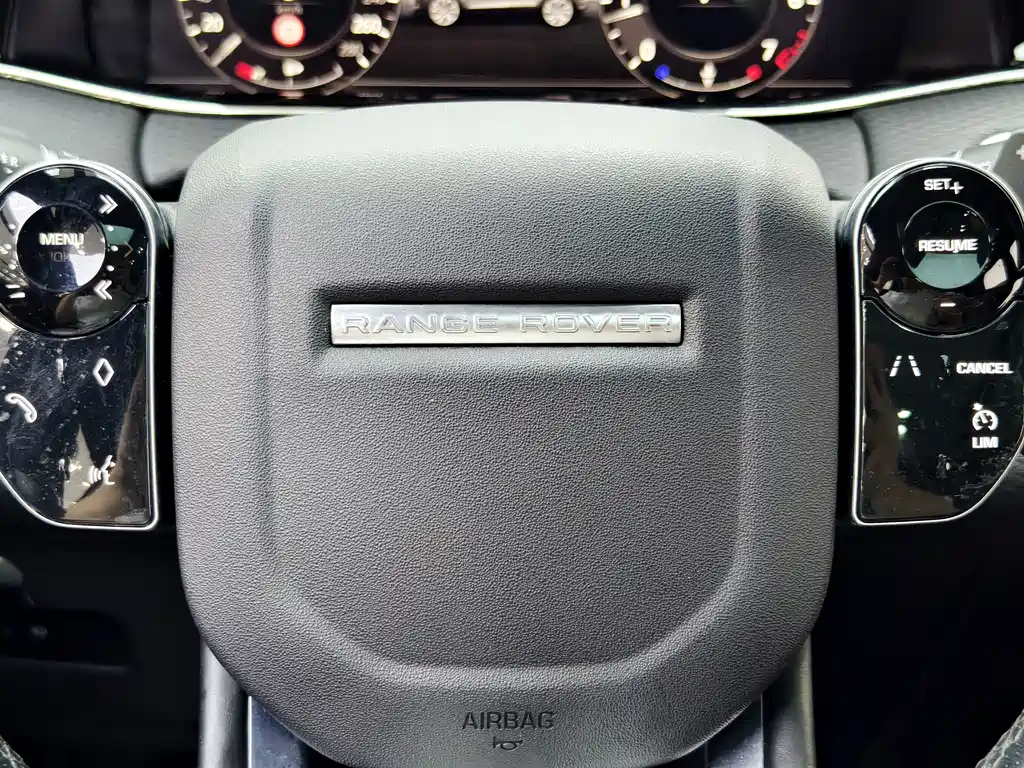 Land Rover Range Rover Evoque 2019 — фото 16