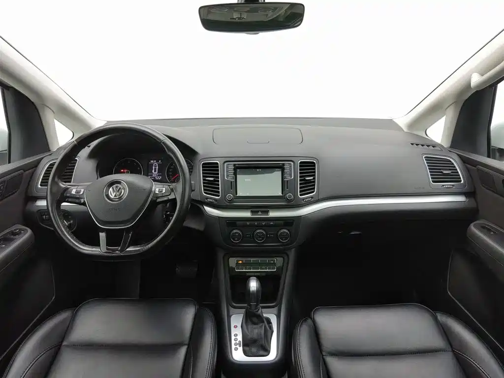 Volkswagen Sharan 2017 — фото 5
