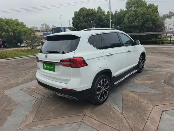 Dongfeng Jingyi X5 2017