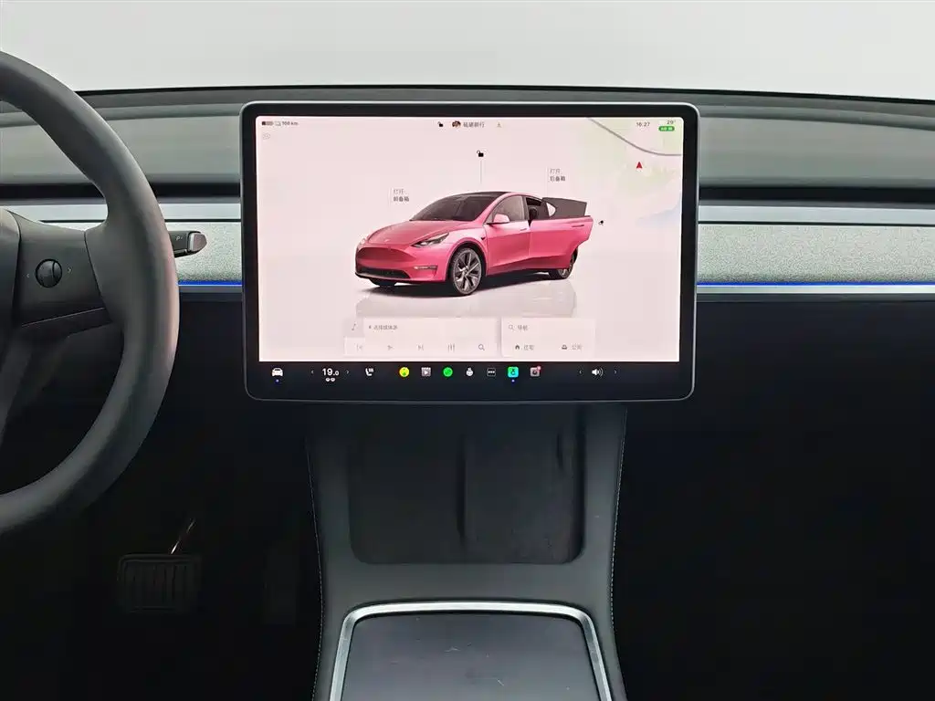 Tesla Model Y 2025 — фото 12