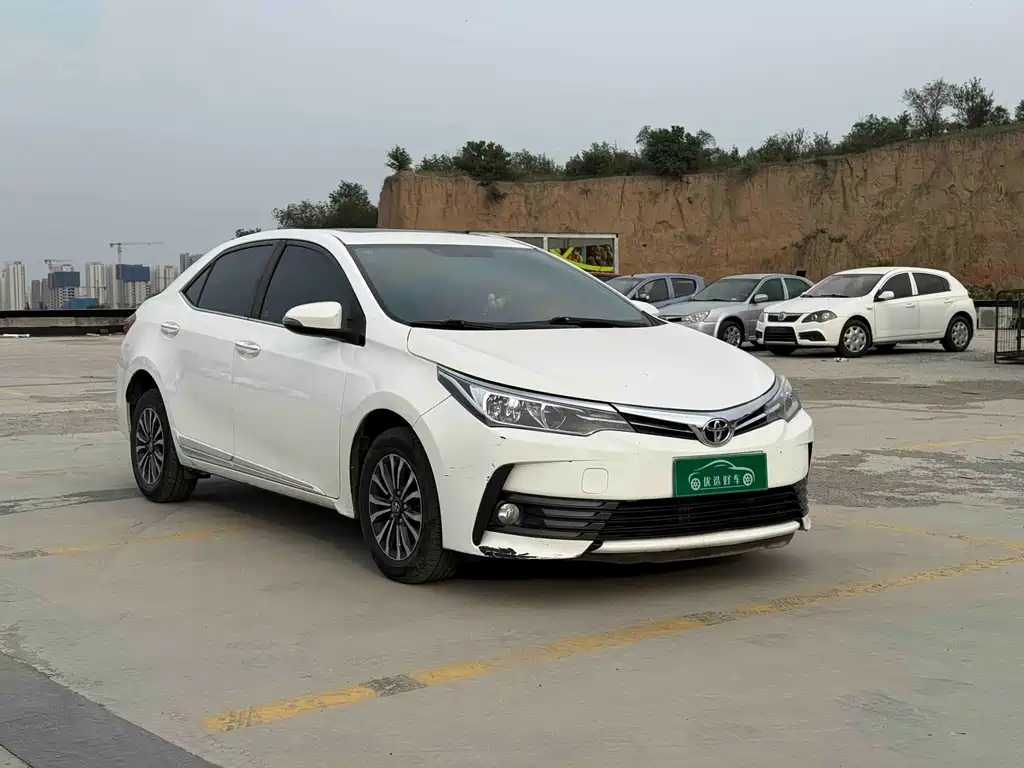 Toyota Corolla 2019 — фото 3