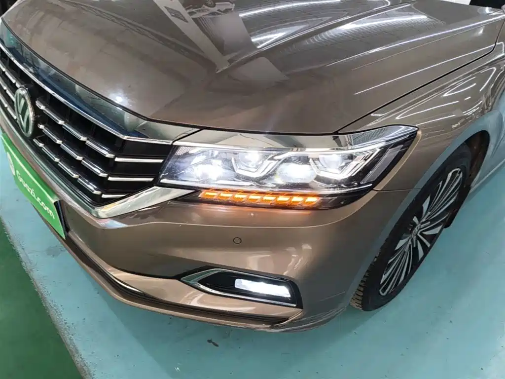 Volkswagen Passat 2019 — фото 24