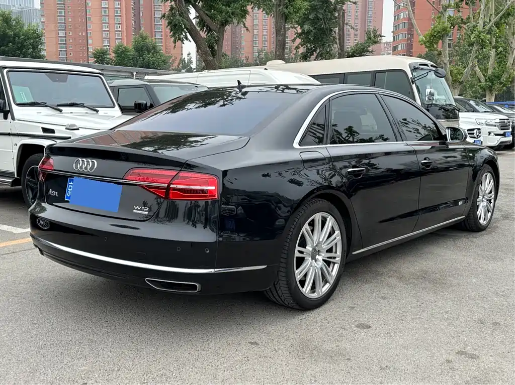 Audi A8 2015 — фото 4