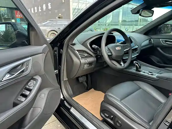 Cadillac CT5 2023